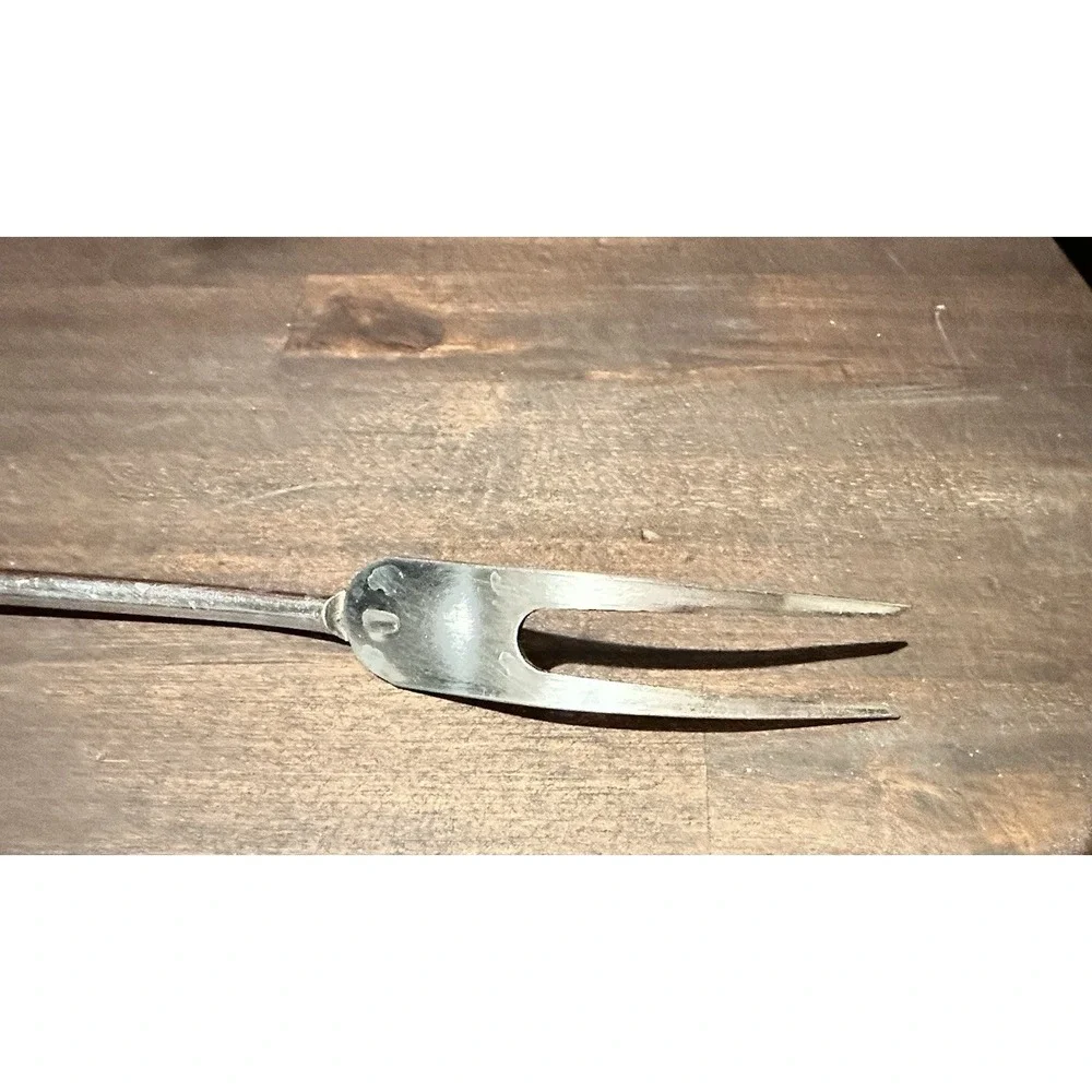 Ekco fork advantage